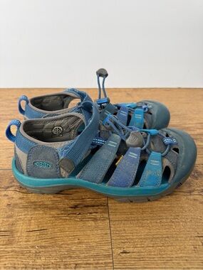 Keen Newport H2 Sandals Boys 3 Blue Outdoor Hiking Water Shoes Adjustable
